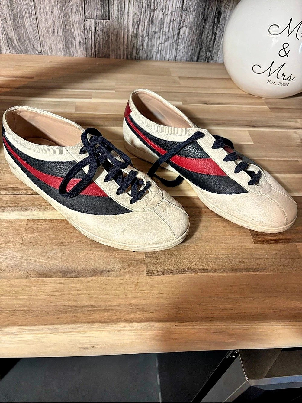 Gucci Ace Embroidered Bee Sneaker Sneakers - White & Black